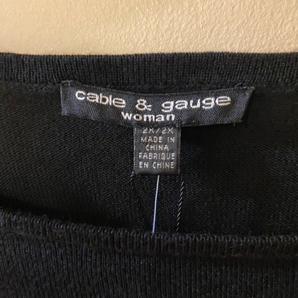 Cable & Gauge black crewneck sweater with sequences on sleeves - 2X (plus) -NWT - Picture 4 of 14